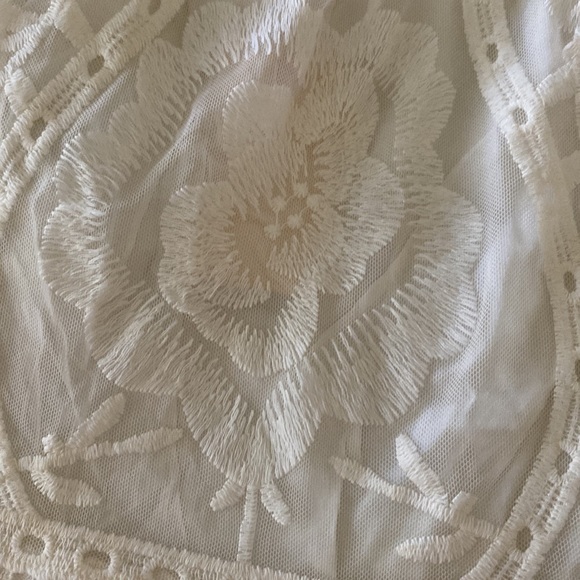 NWT  Entro | Lace Off-The-Shoulder Top | Medium - Picture 7 of 10